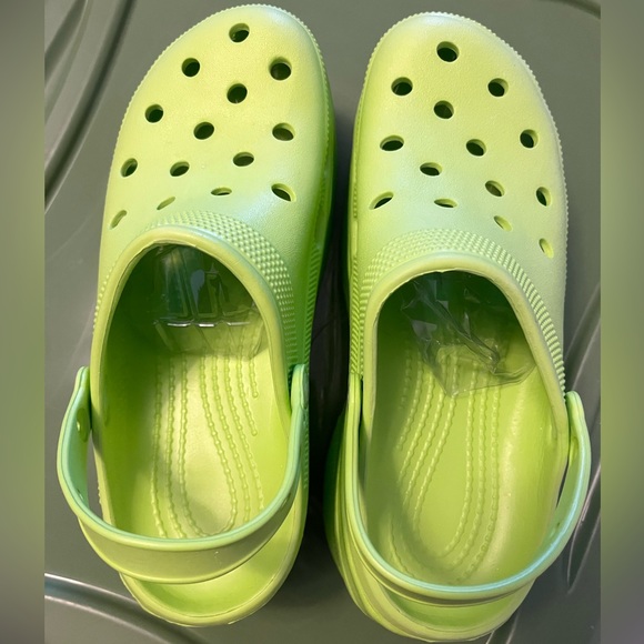 Sz 42 platform Croc look-a-likes, neon green - Picture 2 of 7